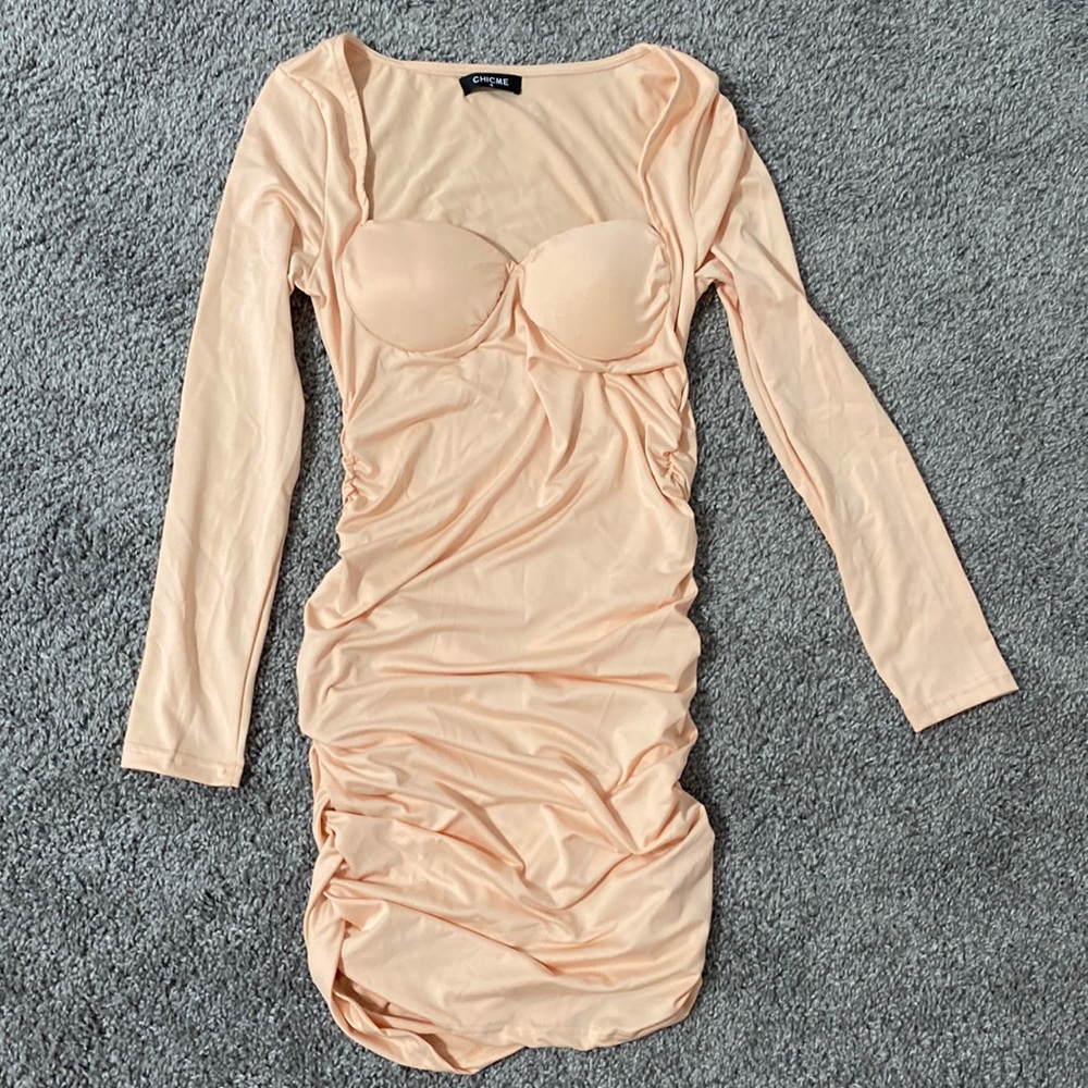 Women’s Solid Sweetheart Neck Ruched Mini Dress